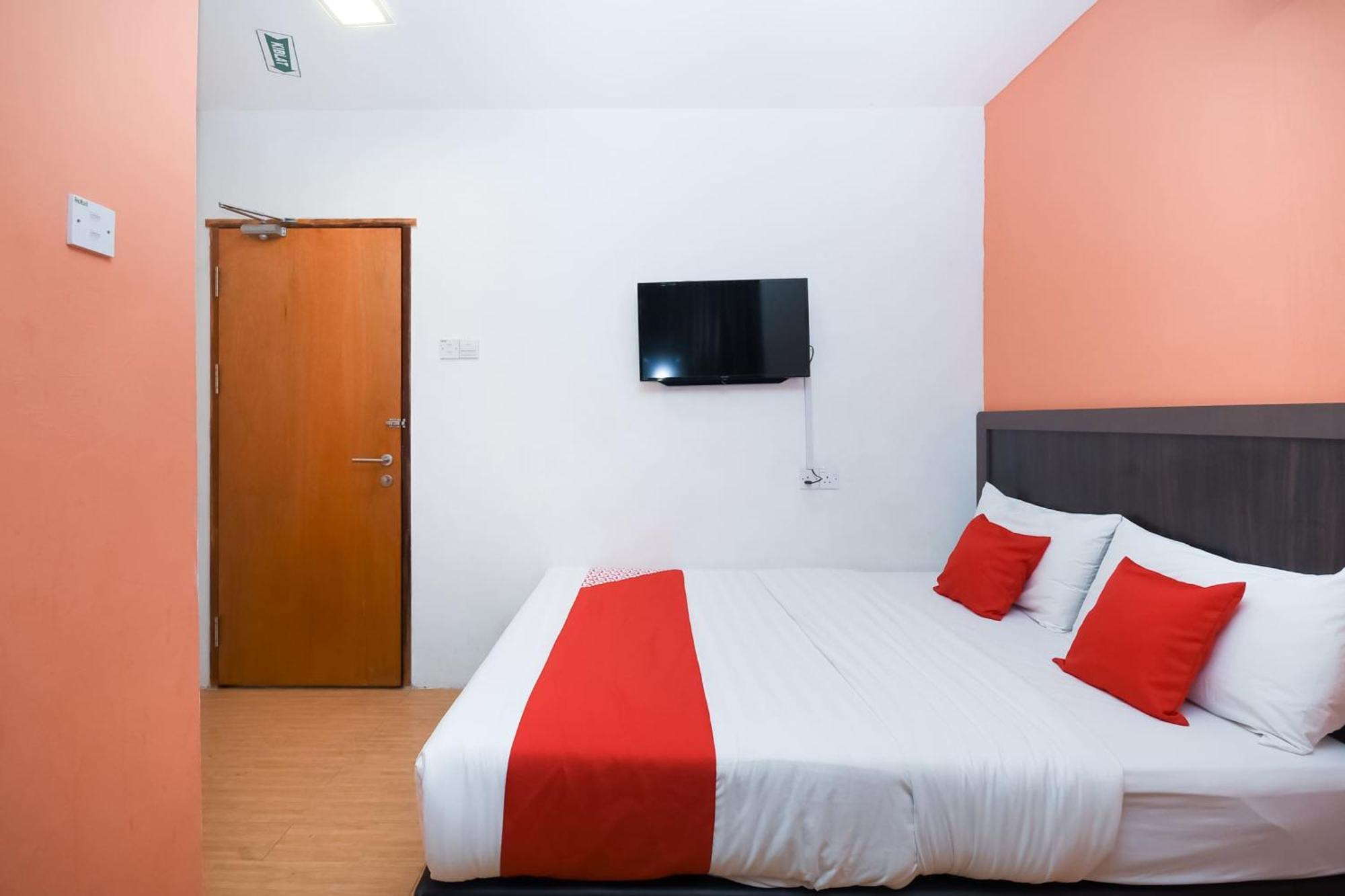 Oyo 1111 Harmony Stay Мири Экстерьер фото