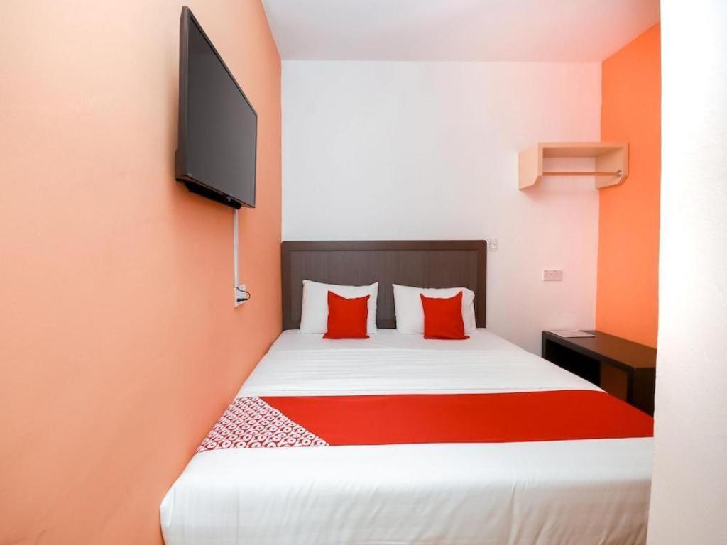 Oyo 1111 Harmony Stay Мири Экстерьер фото