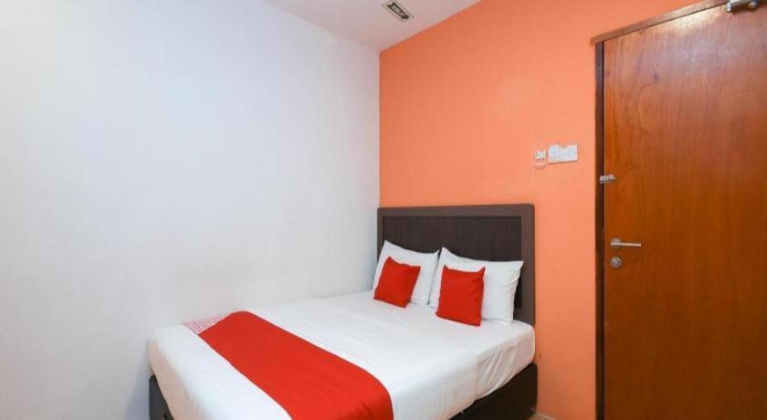 Oyo 1111 Harmony Stay Мири Экстерьер фото