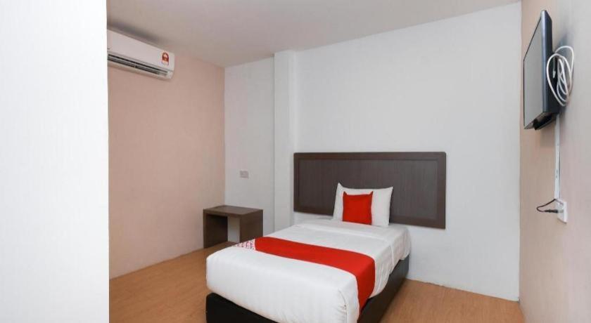 Oyo 1111 Harmony Stay Мири Экстерьер фото