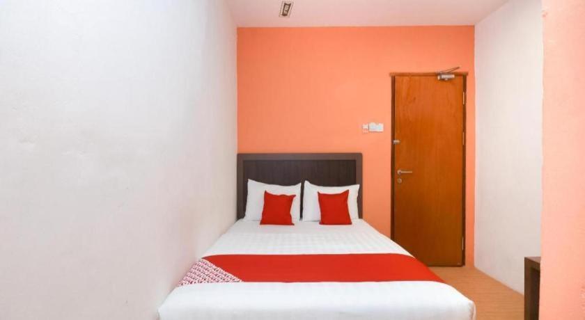 Oyo 1111 Harmony Stay Мири Экстерьер фото