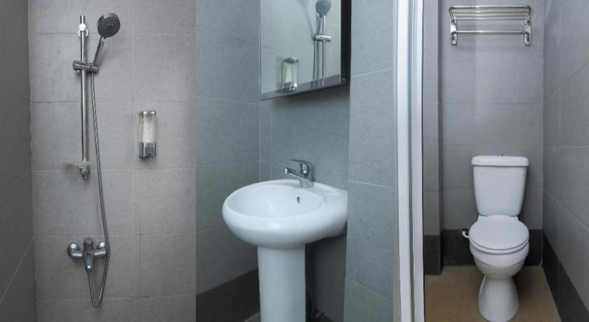Oyo 1111 Harmony Stay Мири Экстерьер фото