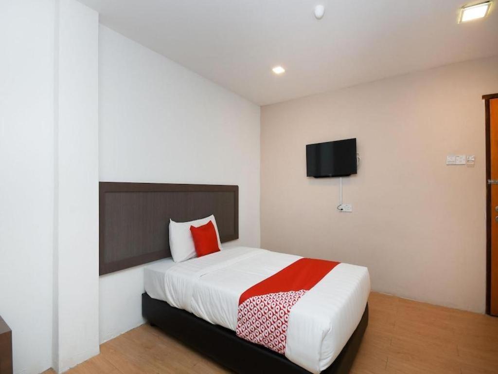 Oyo 1111 Harmony Stay Мири Экстерьер фото